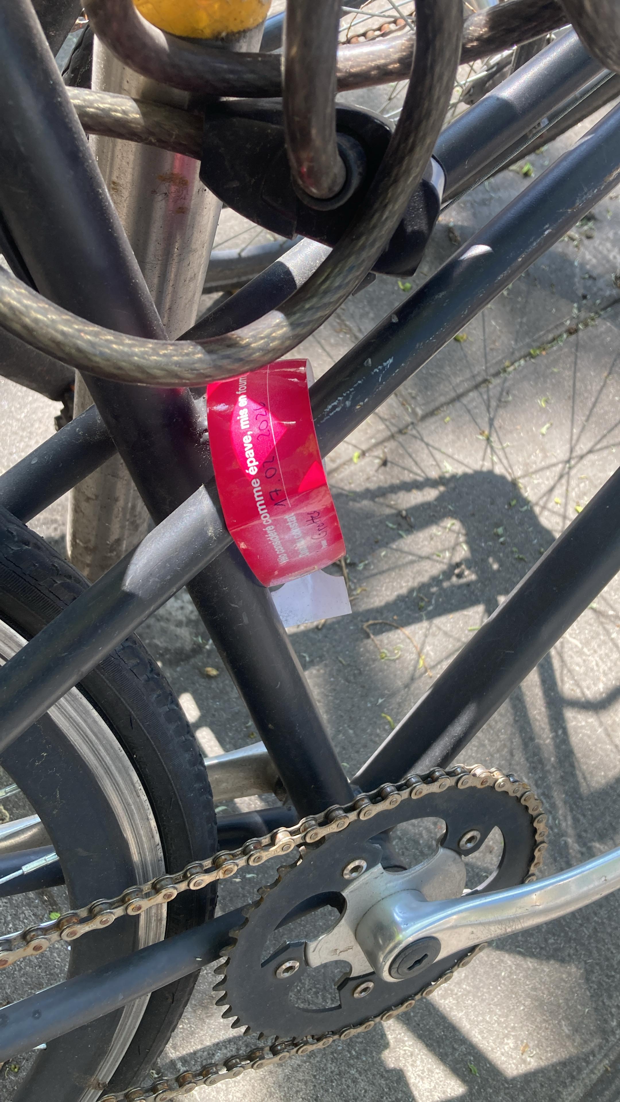 Photo du signalement : Mobilité & signalisation — Servette 82