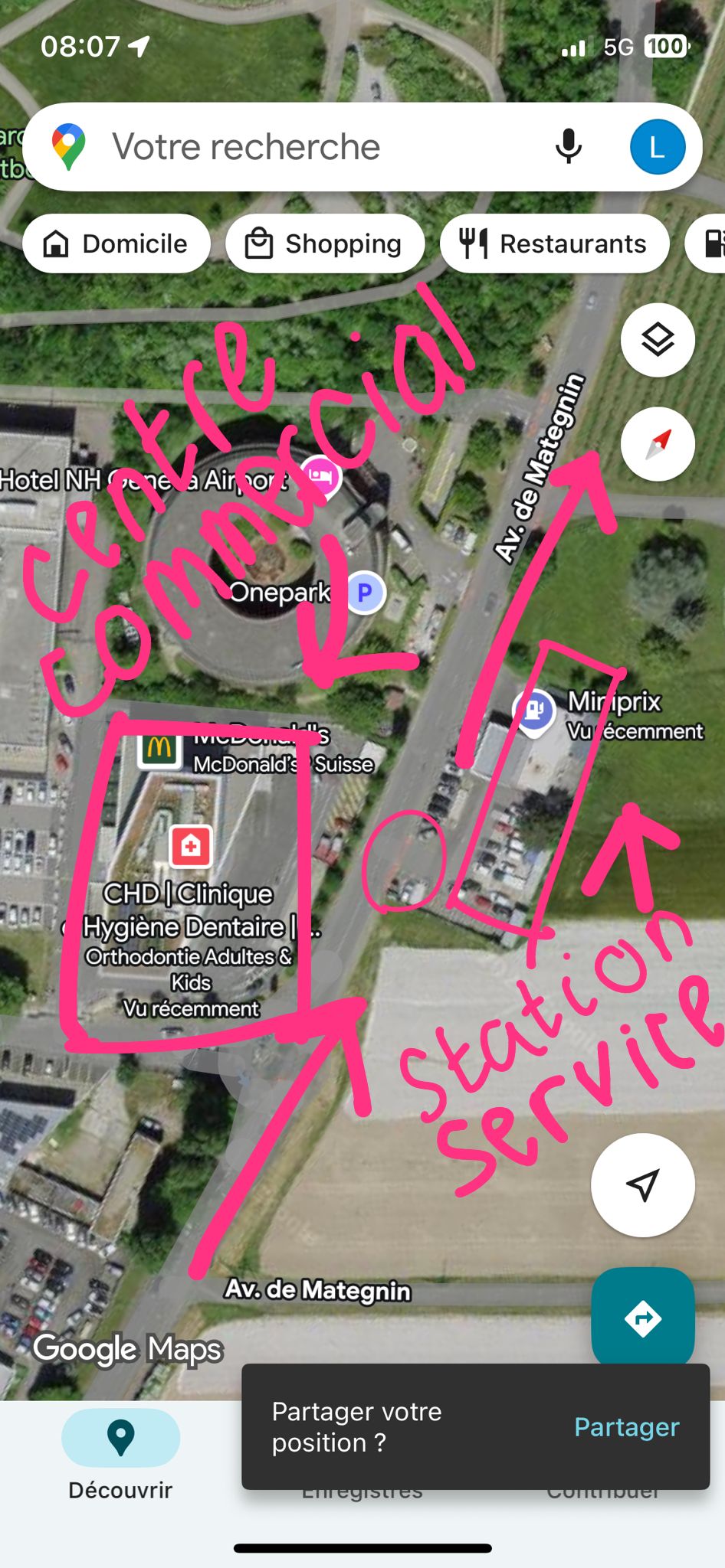 Photo du signalement : Mobilité & signalisation — Garage de Mategnin